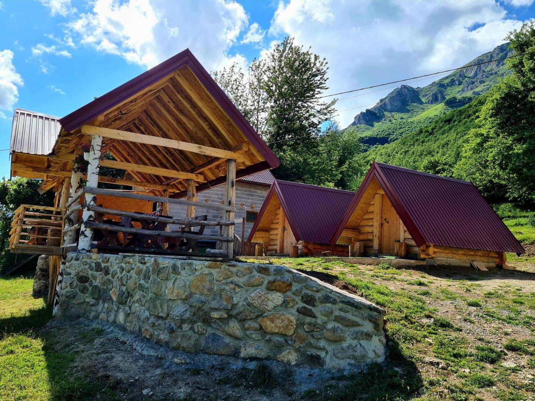 Bungalows Malagic Gusinje Exterior foto