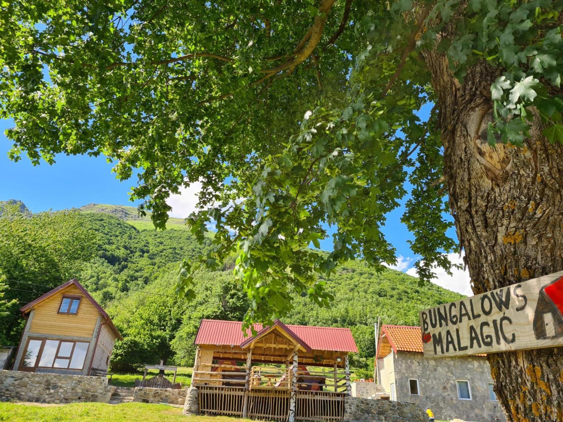 Bungalows Malagic Gusinje Exterior foto